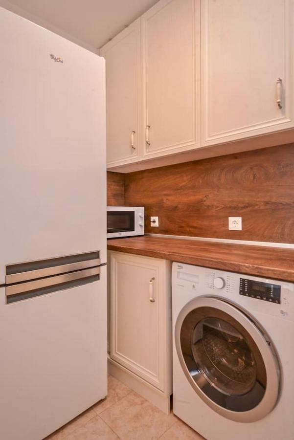 סופיה South Park, Vitosha View, 2-Bdr, 2-Bthr Apartment By Flat Mаnager מראה חיצוני תמונה