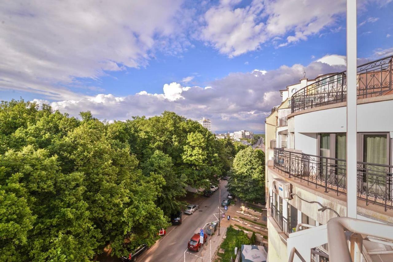 סופיה South Park, Vitosha View, 2-Bdr, 2-Bthr Apartment By Flat Mаnager מראה חיצוני תמונה