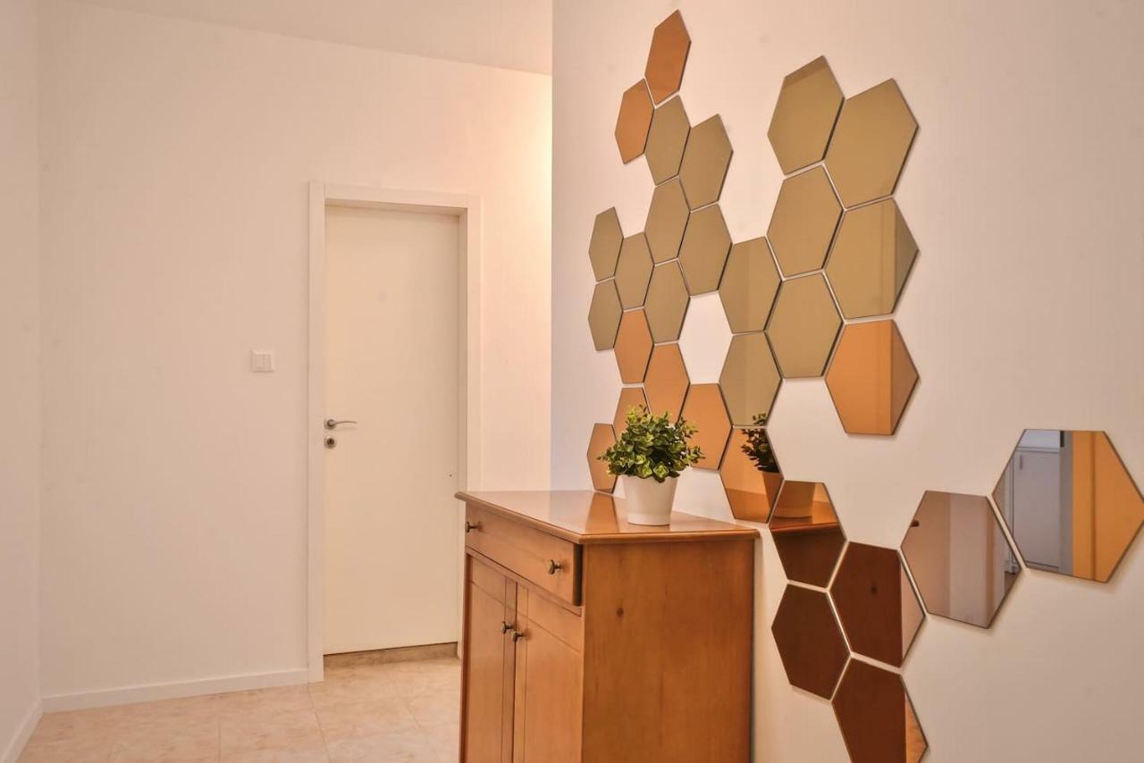 סופיה South Park, Vitosha View, 2-Bdr, 2-Bthr Apartment By Flat Mаnager מראה חיצוני תמונה