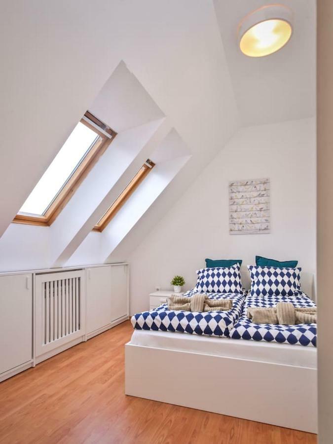 סופיה South Park, Vitosha View, 2-Bdr, 2-Bthr Apartment By Flat Mаnager מראה חיצוני תמונה